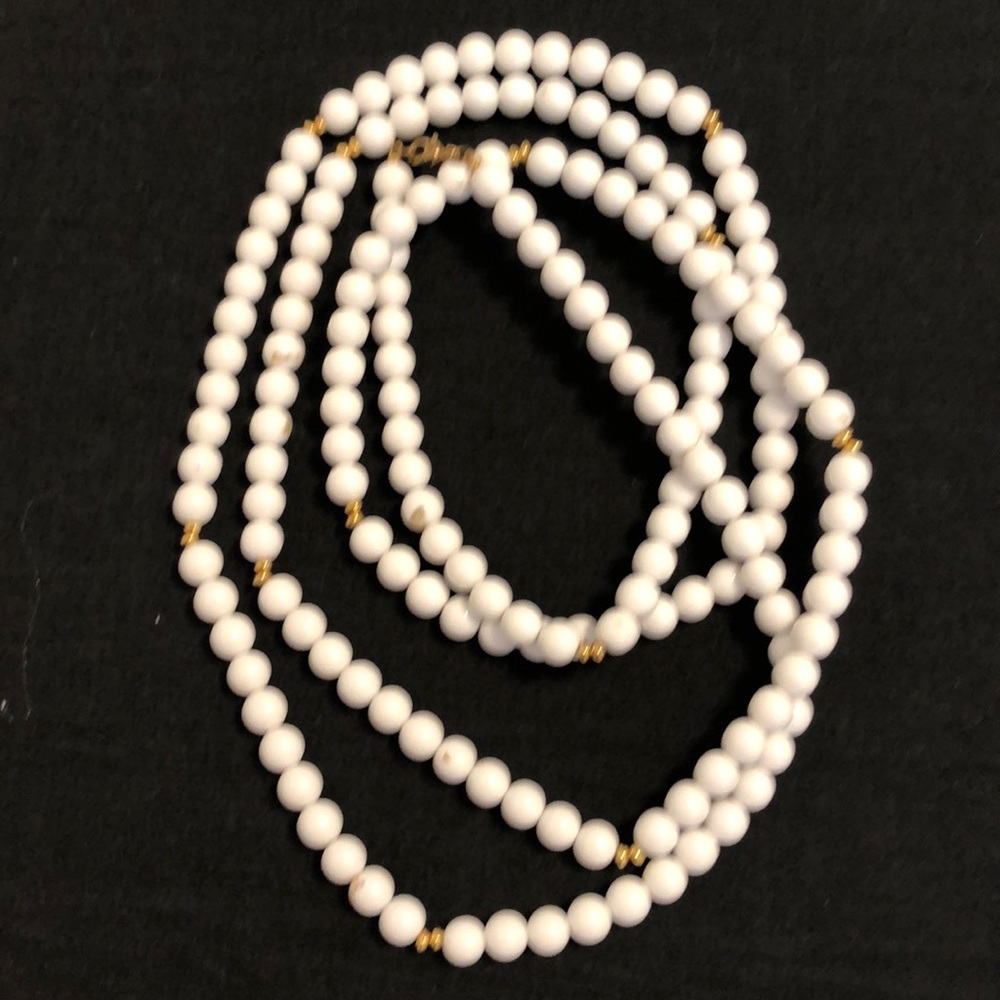 Monet White Bead & Gold Bead Necklace